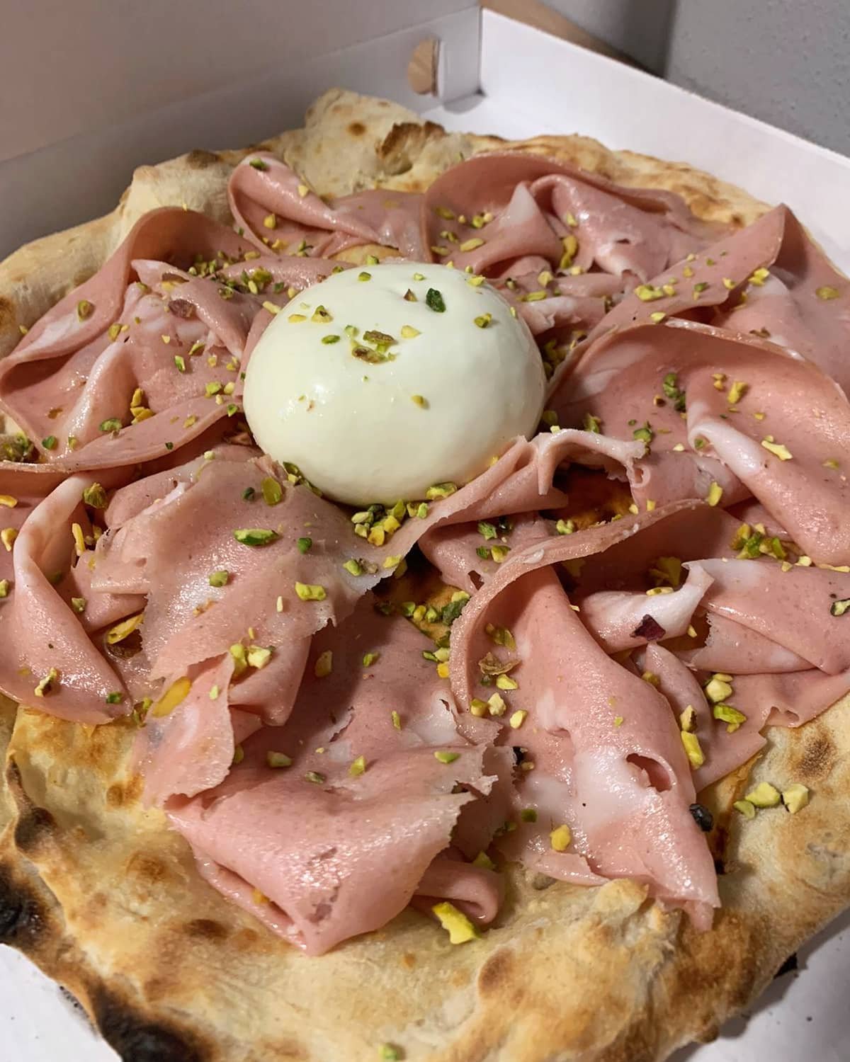 Pizza burrata